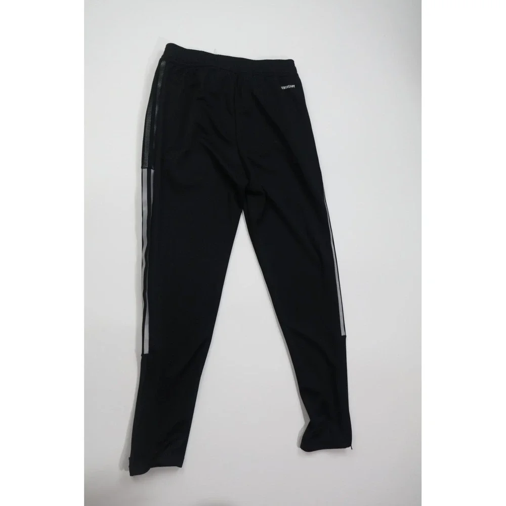 adidas classic performance